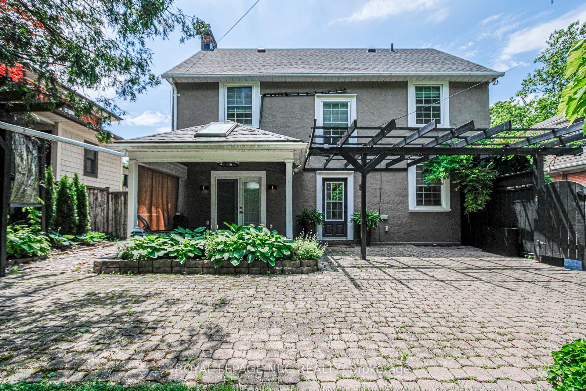 Photo 31 of 15 South Drive, St. Catharines, Old Glenridge — HOMEH
