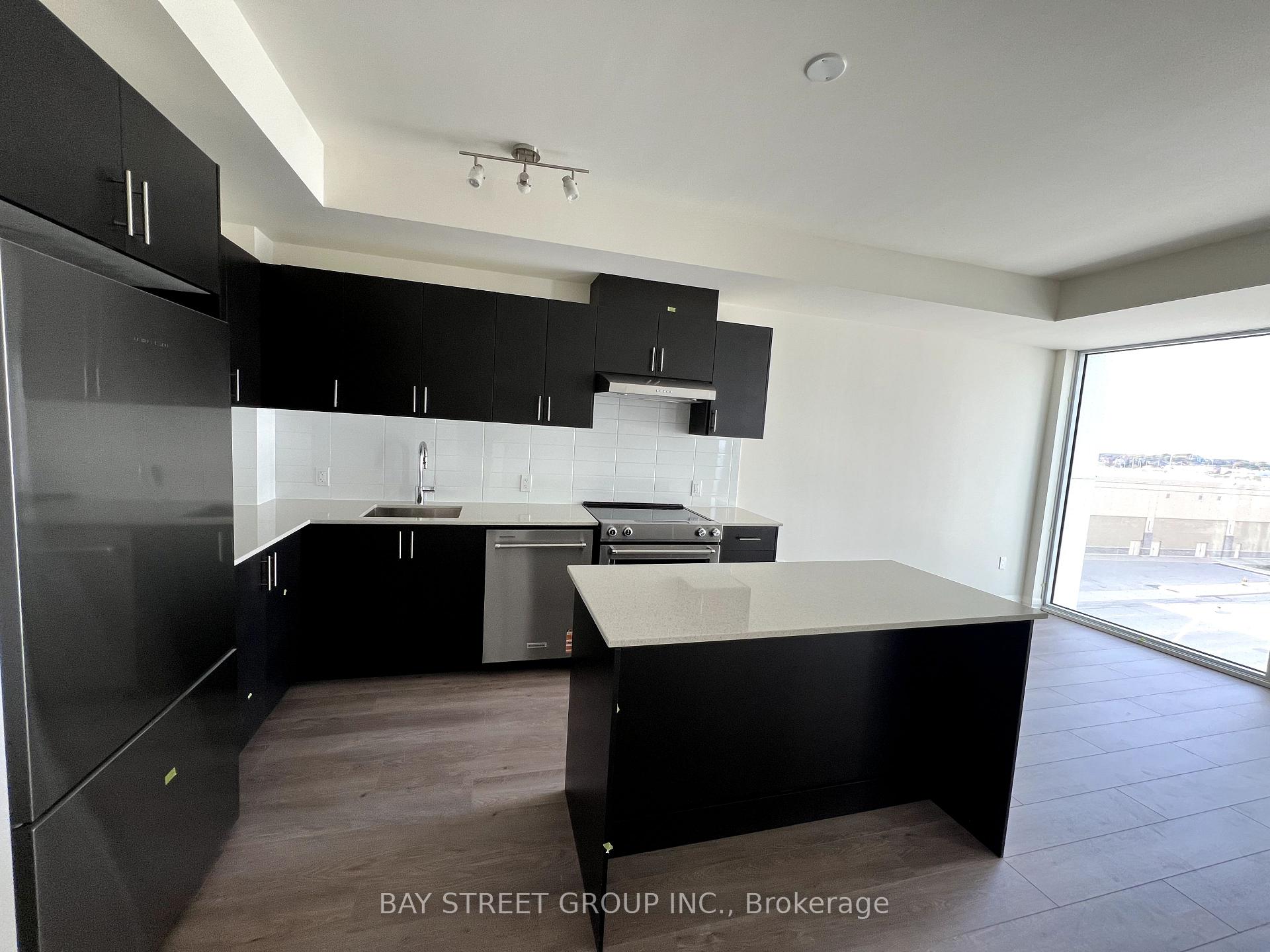 Photo 4 of Unit 418, 27 Korda Gate, Vaughan, Vellore Village — HOMEH