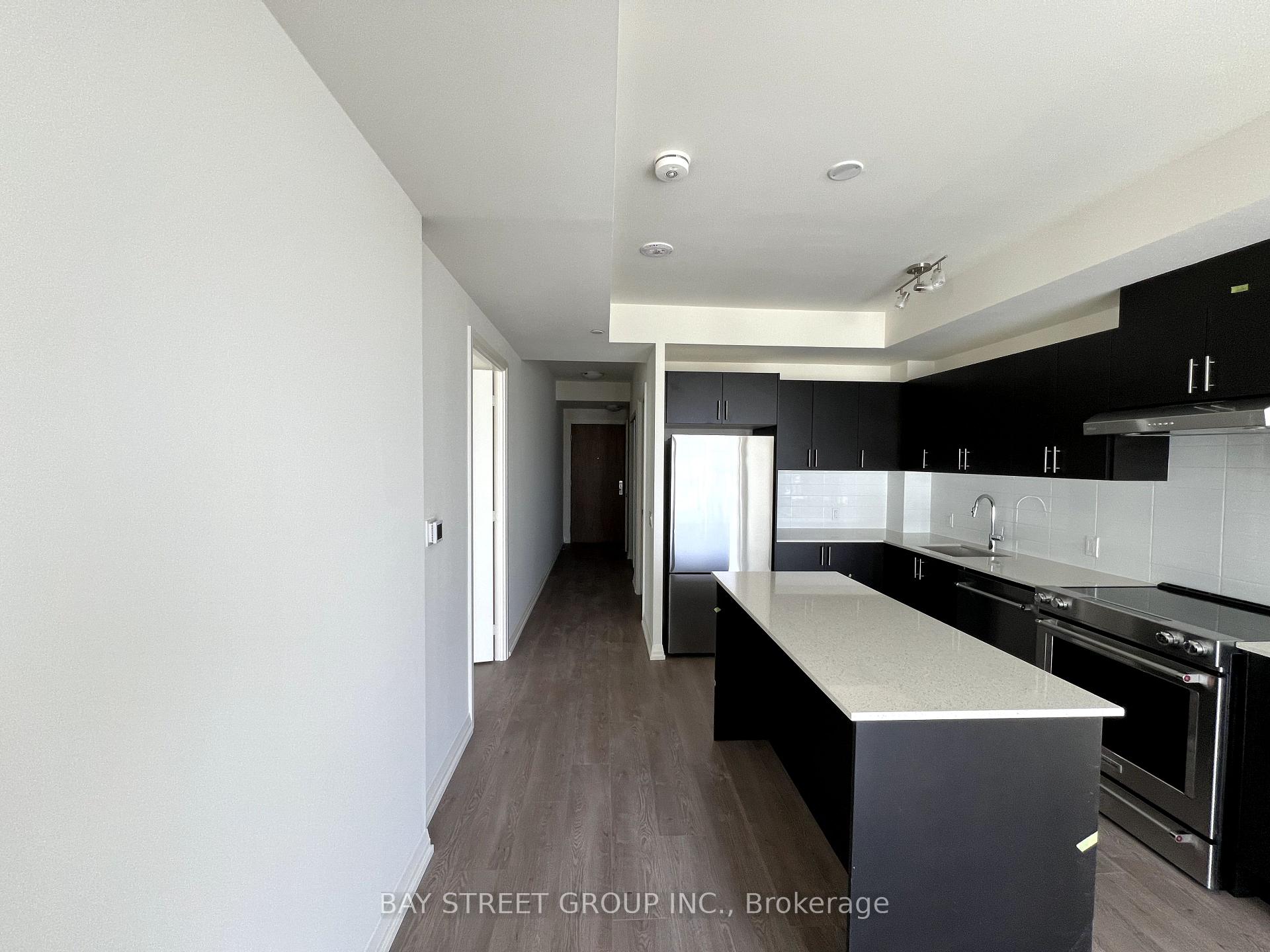 Photo 6 of Unit 418, 27 Korda Gate, Vaughan, Vellore Village — HOMEH