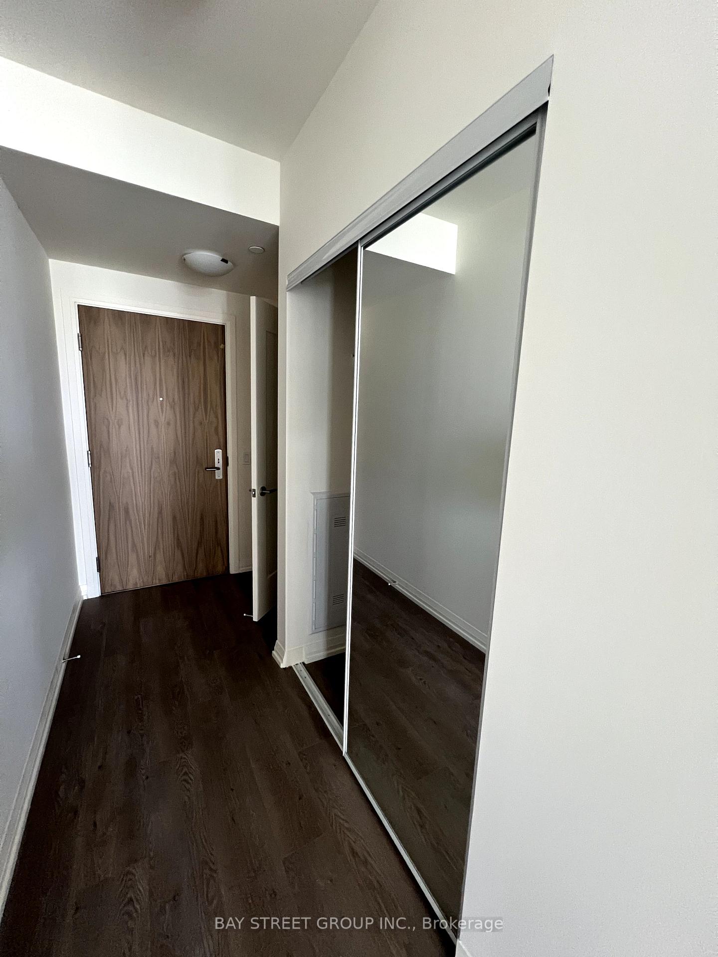 Photo 10 of Unit 418, 27 Korda Gate, Vaughan, Vellore Village — HOMEH