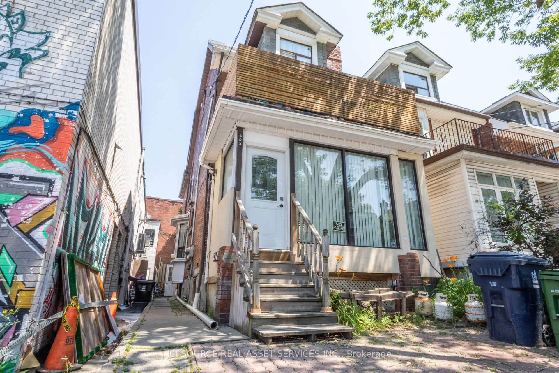 Photo 1 of Unit 2, 693 Euclid Avenue, Toronto, Palmerston-Little Italy — HOMEH