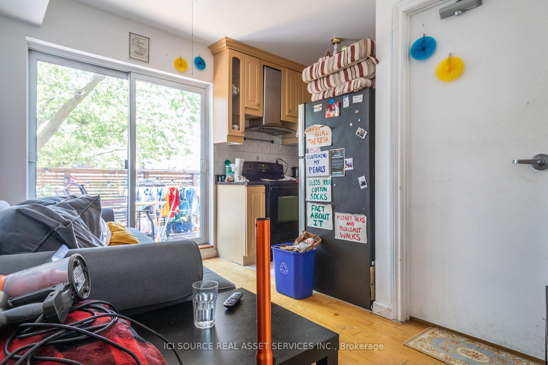 Photo 3 of Unit 2, 693 Euclid Avenue, Toronto, Palmerston-Little Italy — HOMEH