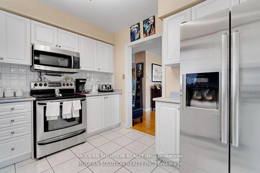 Photo 21 of 552 Wildgrass Road, Mississauga, Cooksville — HOMEH