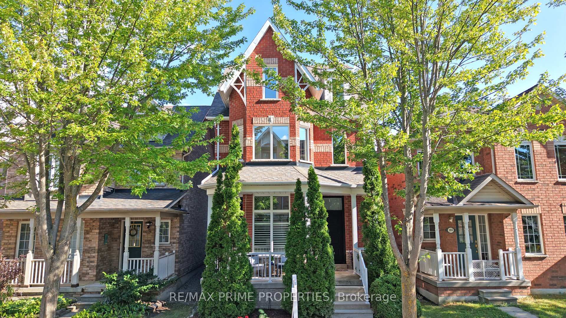 Photo 2 of 105 Settlement Park Avenue, Markham, Cornell — HOMEH