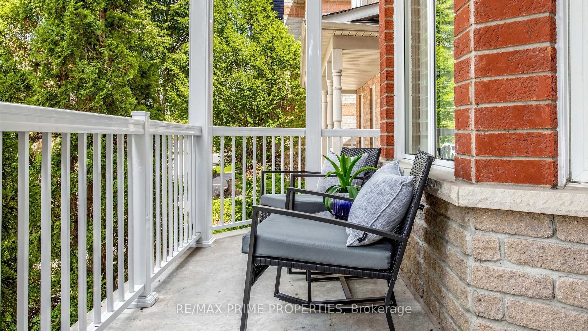 Photo 5 of 105 Settlement Park Avenue, Markham, Cornell — HOMEH