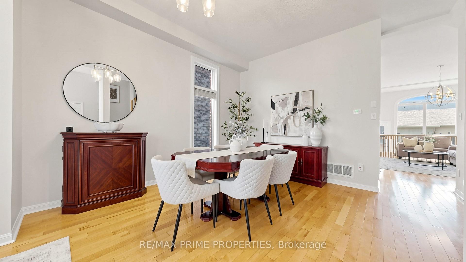 Photo 7 of 105 Settlement Park Avenue, Markham, Cornell — HOMEH