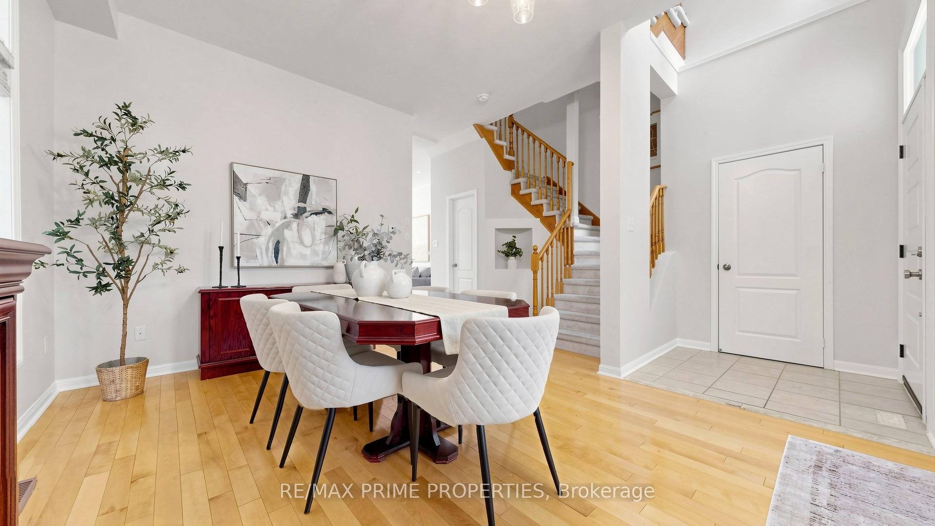Photo 9 of 105 Settlement Park Avenue, Markham, Cornell — HOMEH