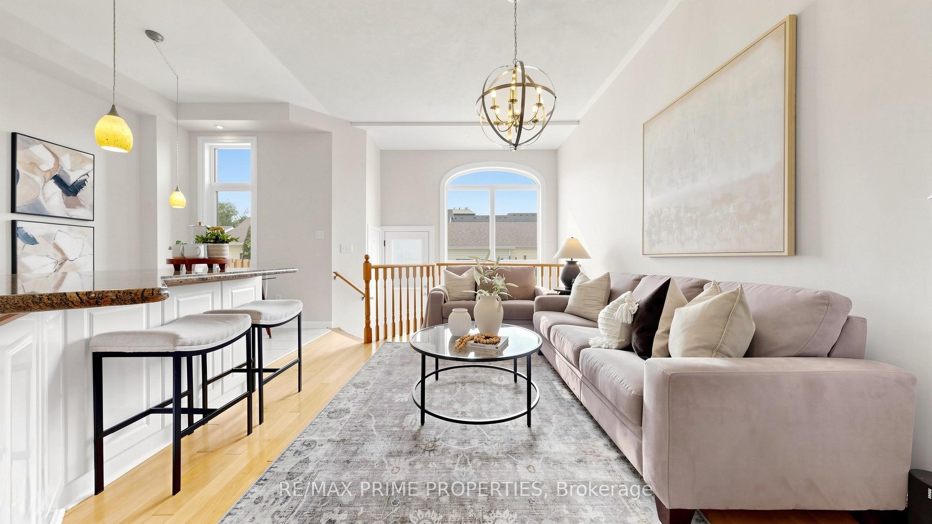 Photo 10 of 105 Settlement Park Avenue, Markham, Cornell — HOMEH