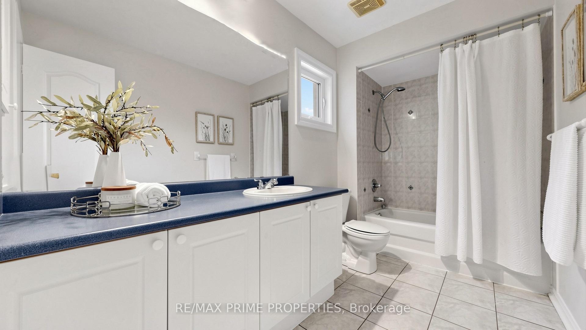 Photo 30 of 105 Settlement Park Avenue, Markham, Cornell — HOMEH