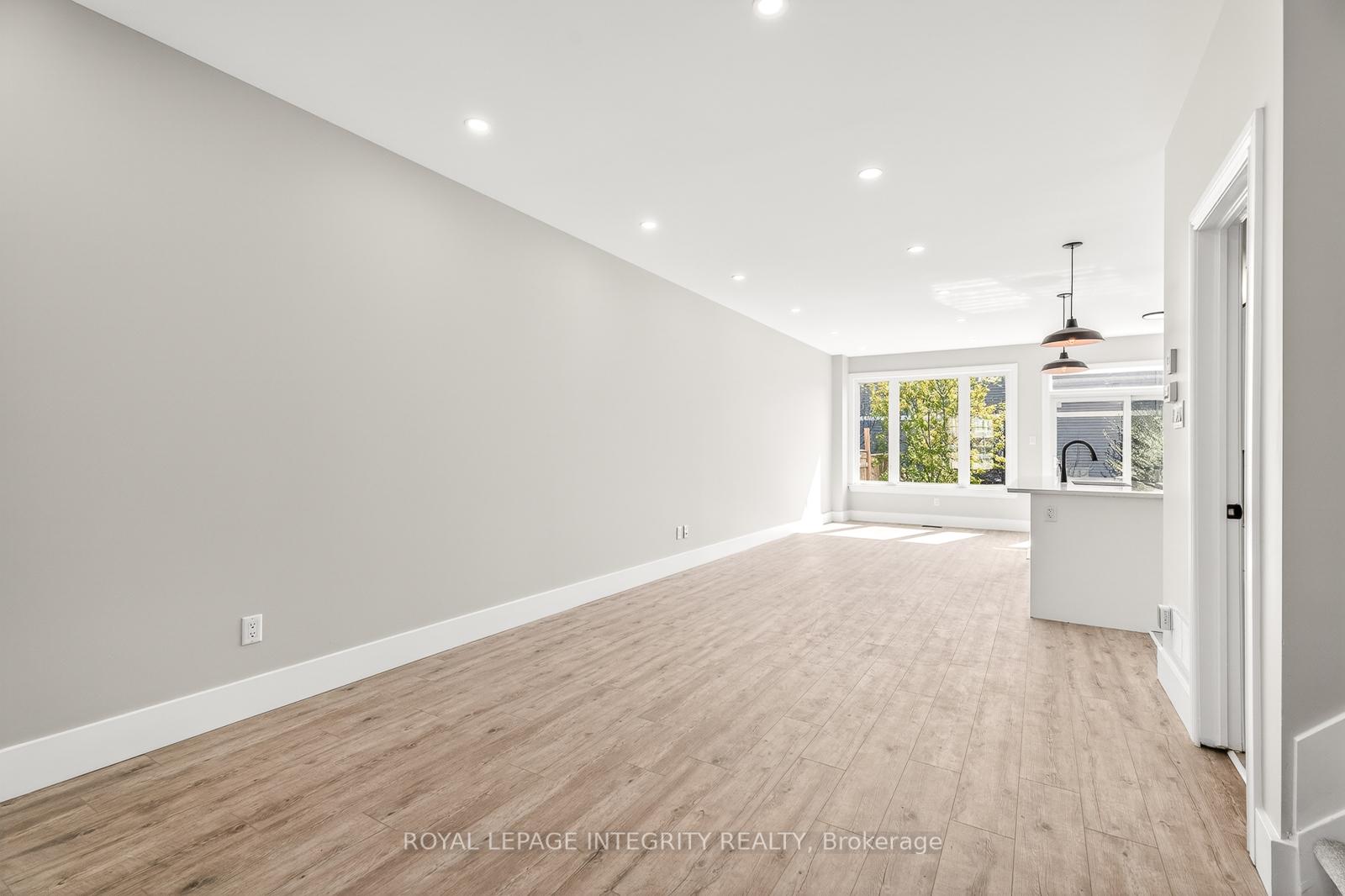 Photo 9 of 169 Desmond Trudeau Drive, McNab/Braeside, Mcnab/Braeside Twps — HOMEH