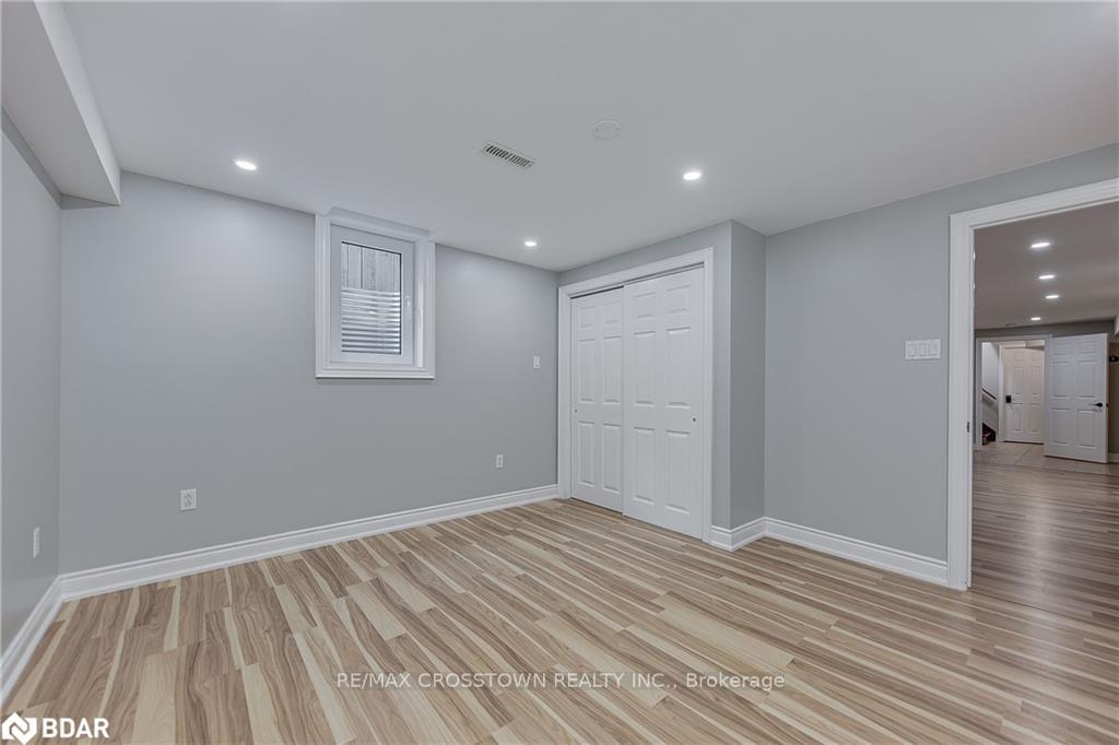 Photo 26 of Unit LOWER, 25 Charlemagne Avenue, Barrie, Innis-Shore — HOMEH