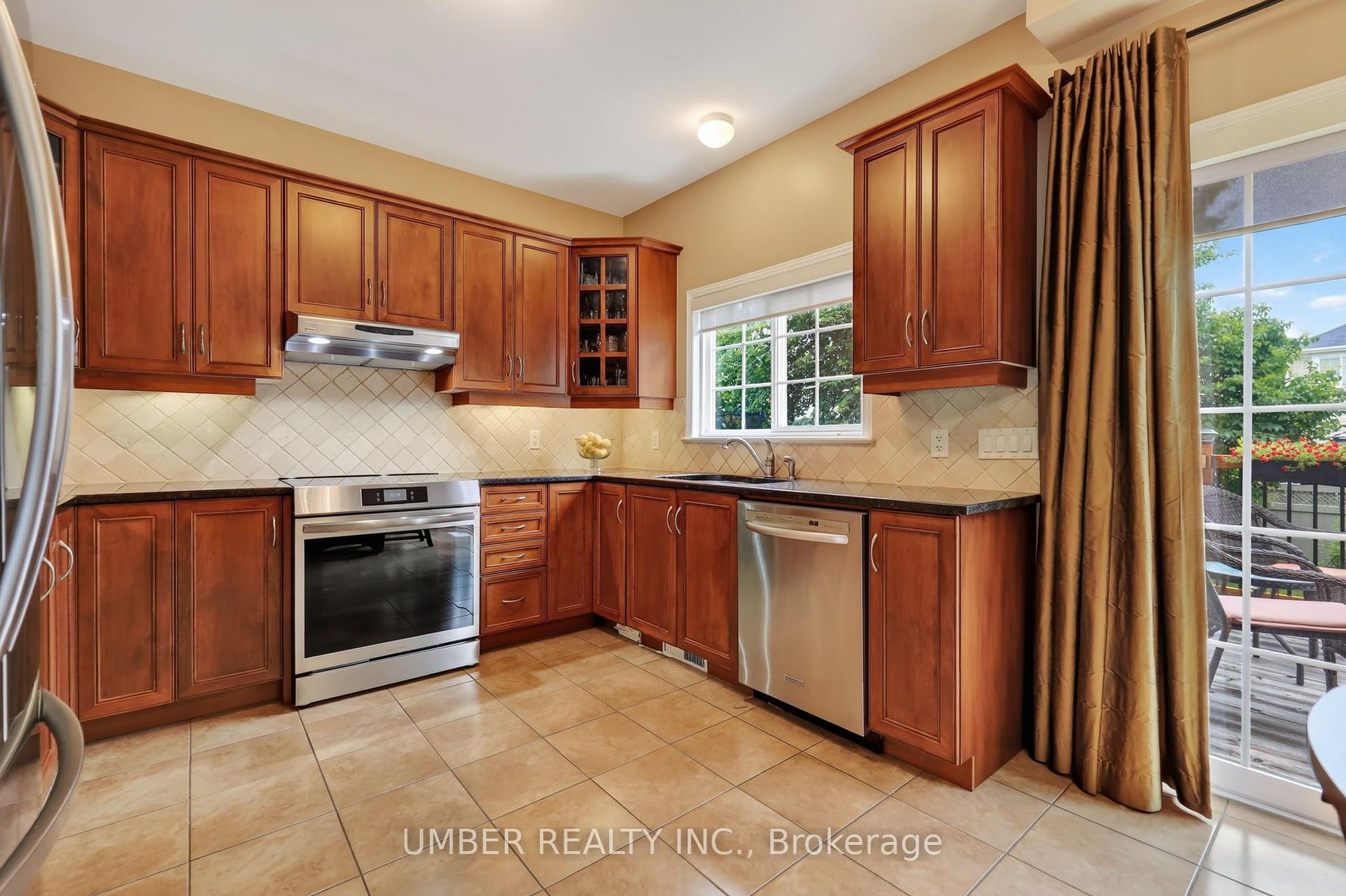 Photo 5 of 347 Shadehill Crescent W, Ottawa, Barrhaven - Stonebridge — HOMEH