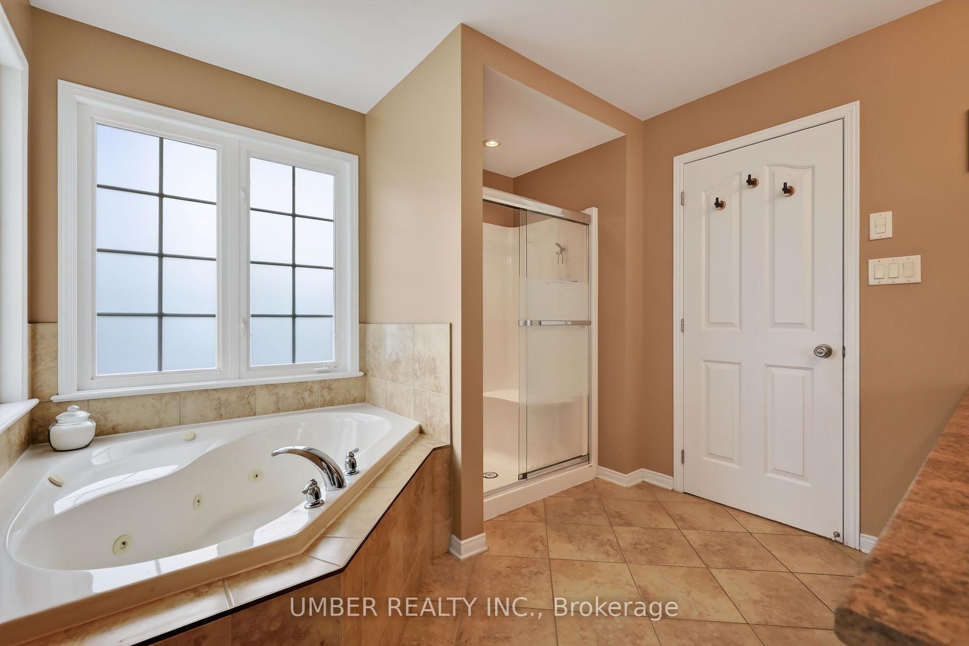 Photo 18 of 347 Shadehill Crescent W, Ottawa, Barrhaven - Stonebridge — HOMEH