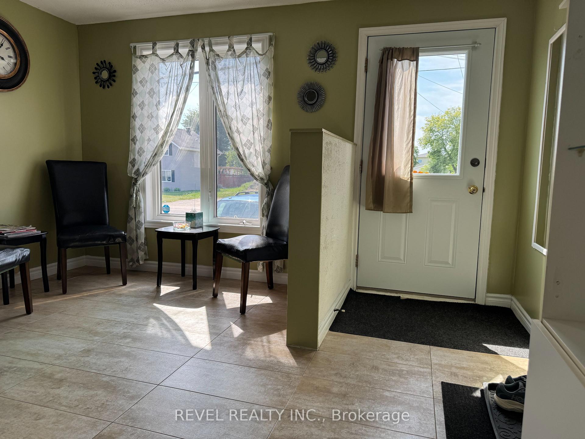 Photo 2 of 214 Birch Street S, Timmins, TS - SE — HOMEH
