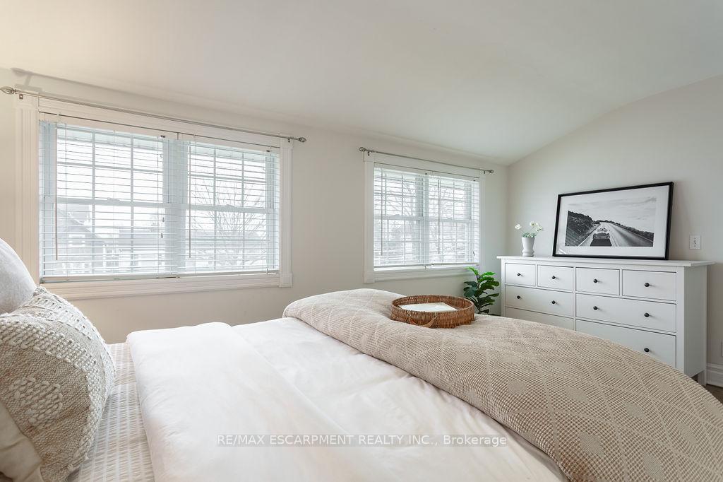 Photo 23 of 270 Beach Boulevard, Hamilton, Hamilton Beach — HOMEH