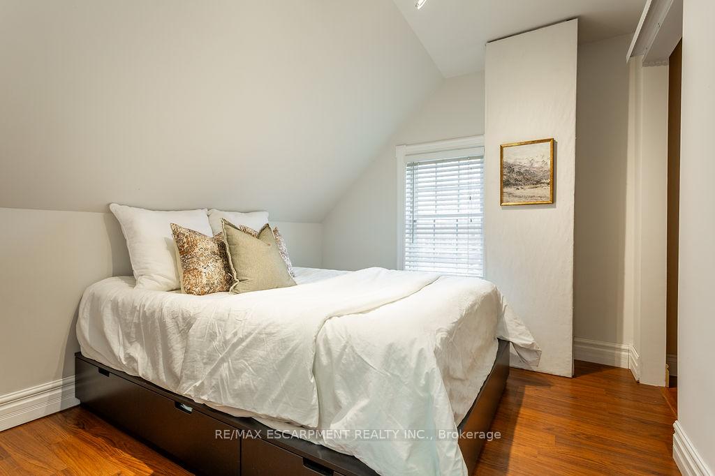 Photo 24 of 270 Beach Boulevard, Hamilton, Hamilton Beach — HOMEH