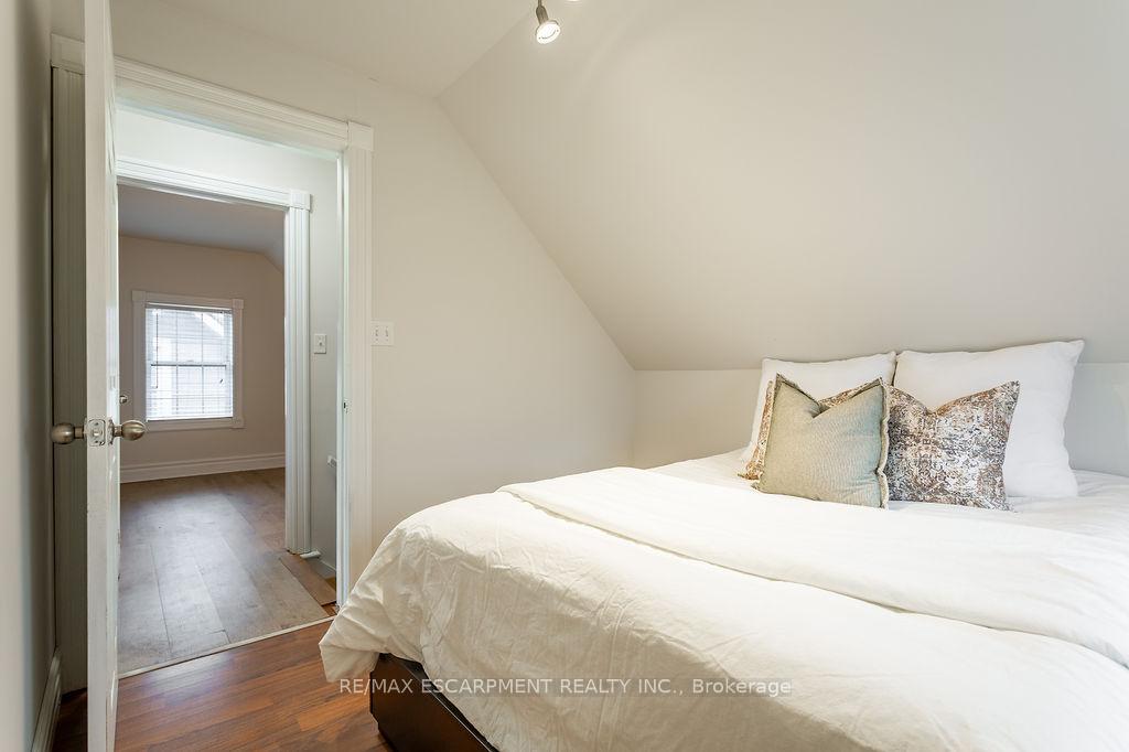 Photo 25 of 270 Beach Boulevard, Hamilton, Hamilton Beach — HOMEH