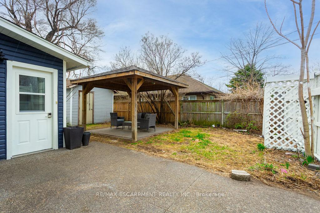 Photo 36 of 270 Beach Boulevard, Hamilton, Hamilton Beach — HOMEH