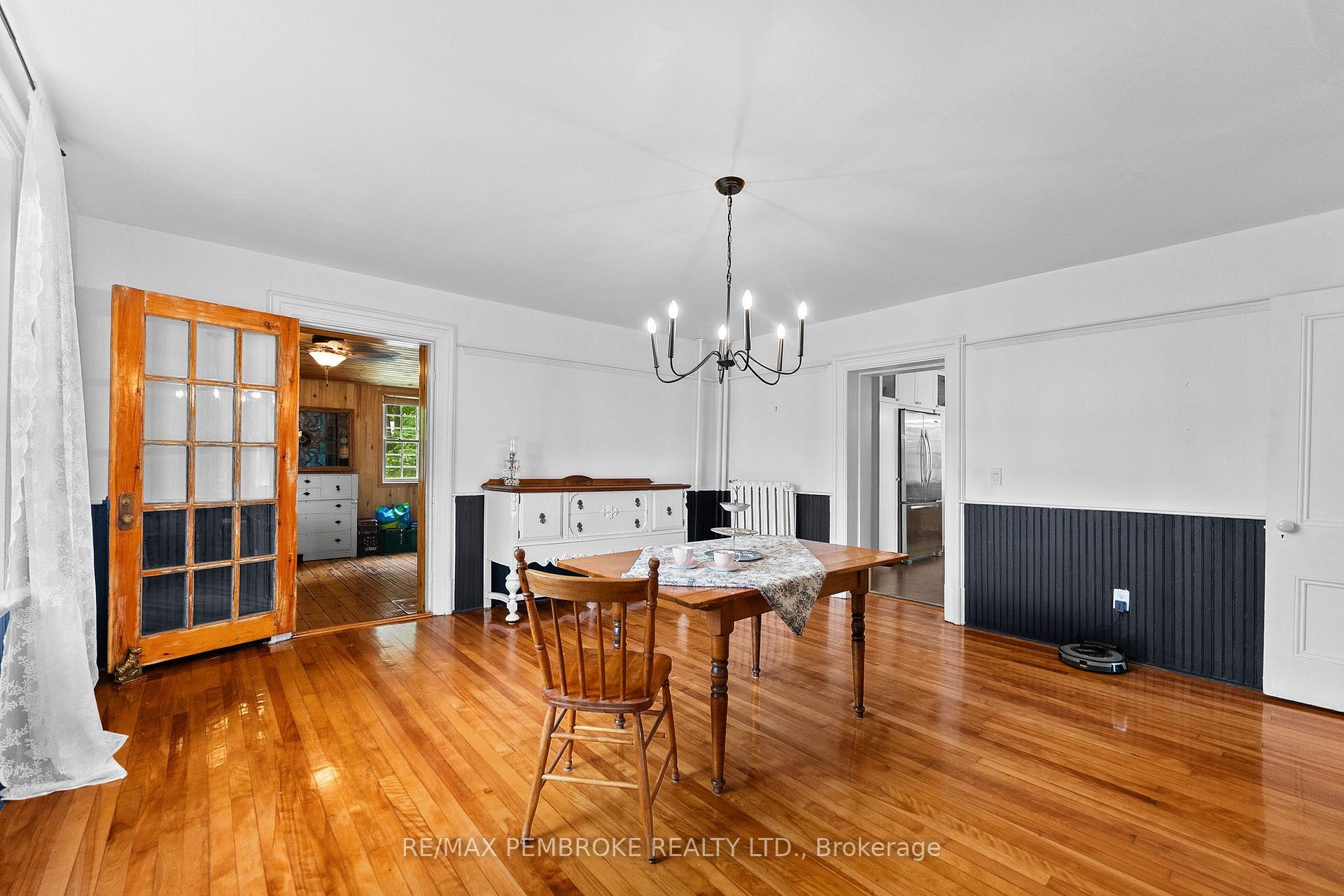 Photo 13 of 233 Catherine Street, Pembroke, Pembroke — HOMEH
