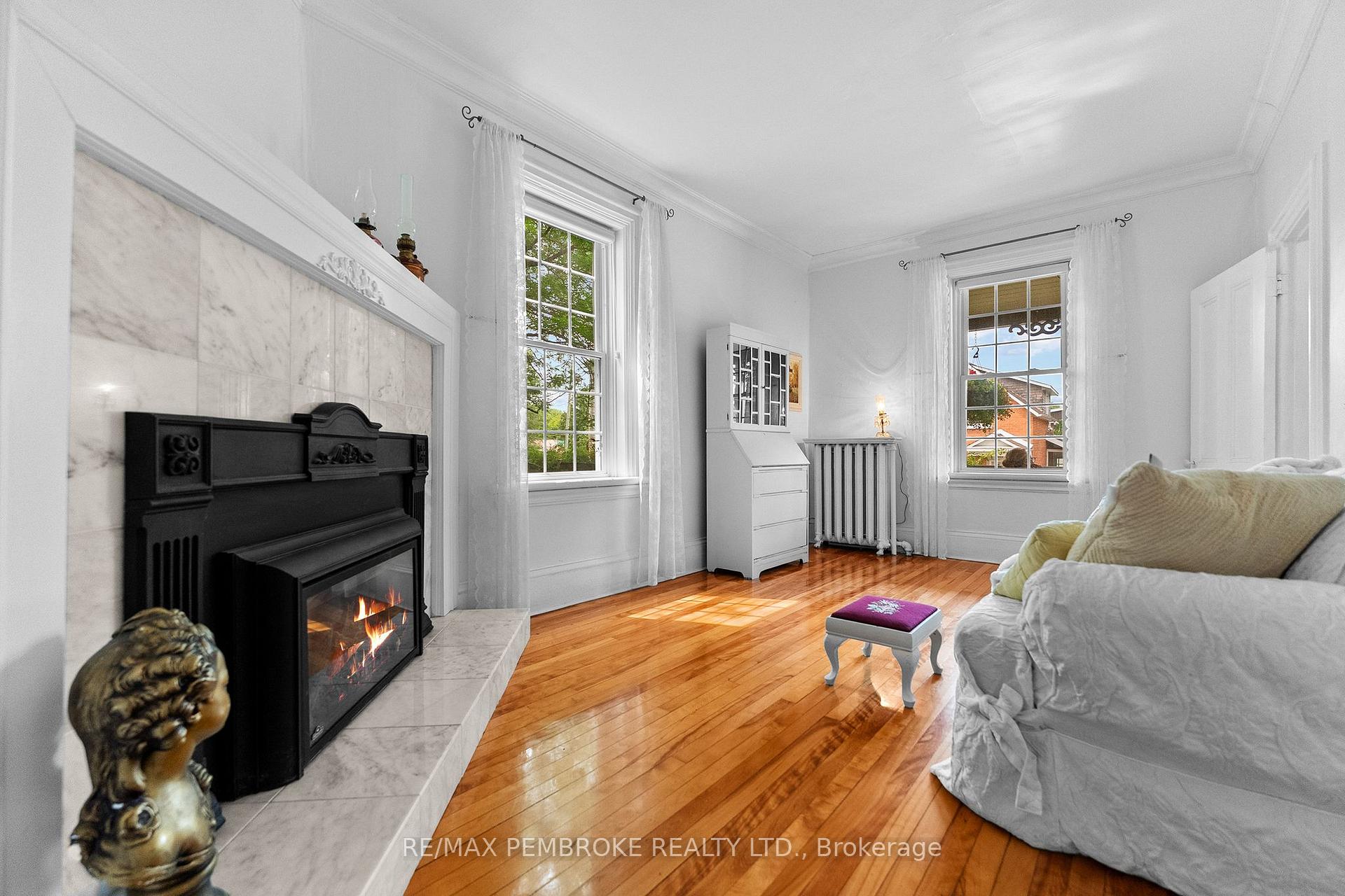 Photo 15 of 233 Catherine Street, Pembroke, Pembroke — HOMEH