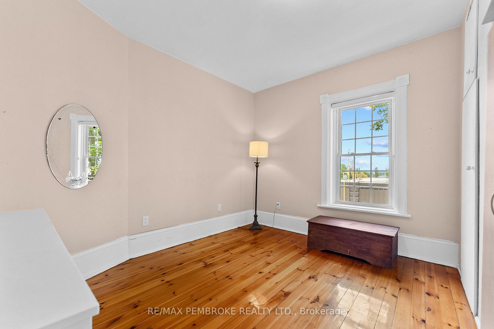 Photo 30 of 233 Catherine Street, Pembroke, Pembroke — HOMEH