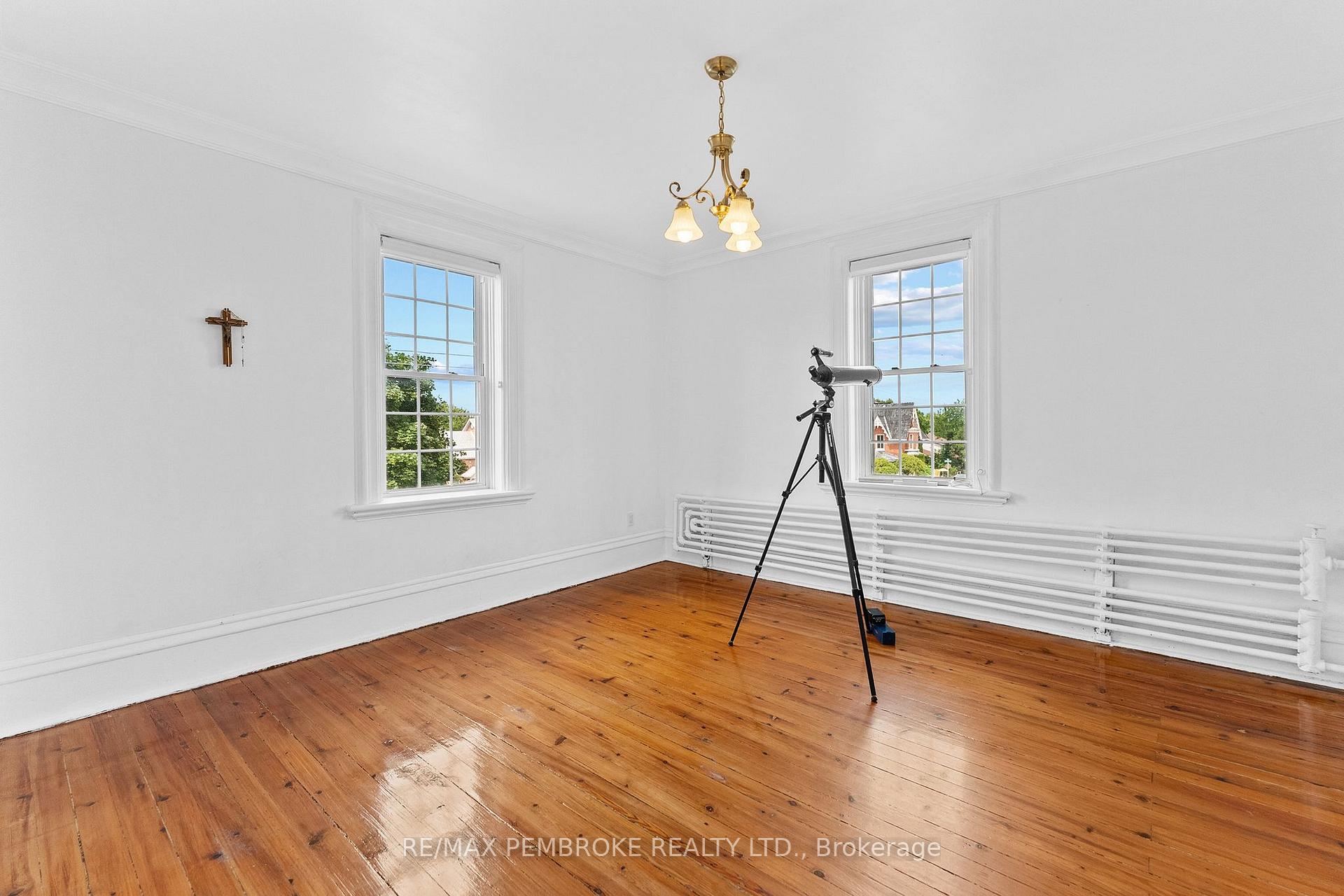 Photo 34 of 233 Catherine Street, Pembroke, Pembroke — HOMEH