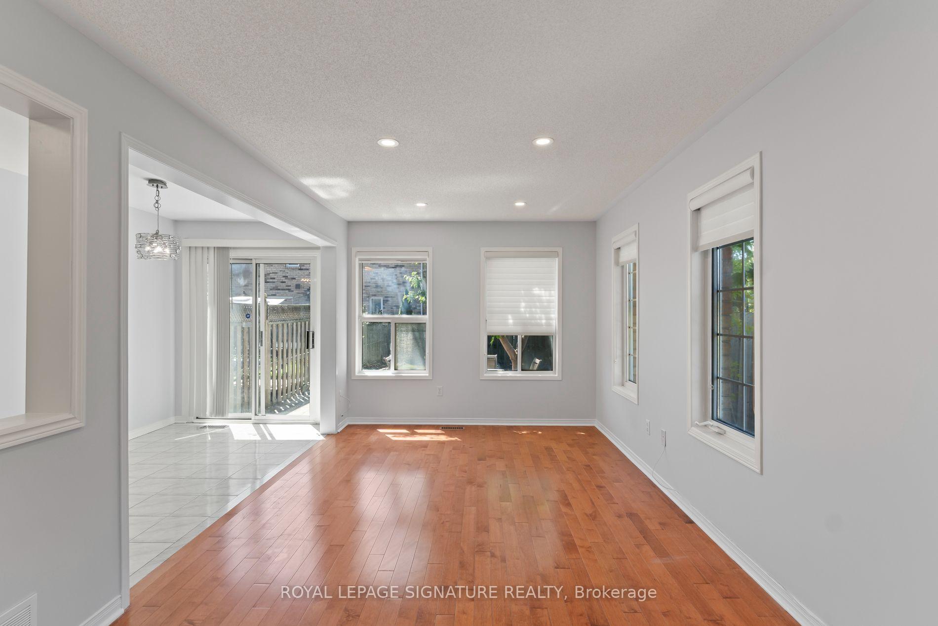 Photo 6 of 1313 Inuit Trail, Mississauga, Meadowvale Village — HOMEH