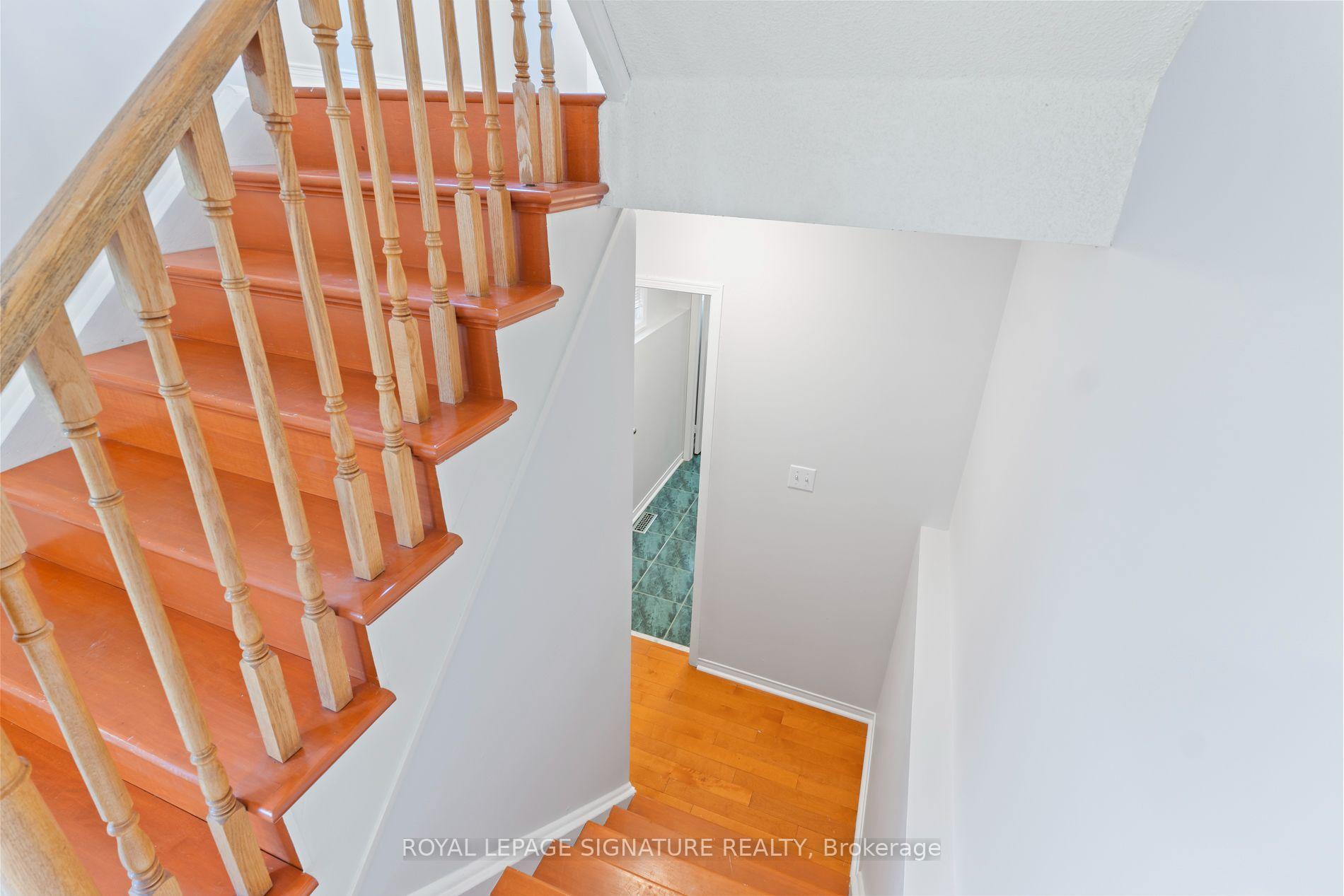 Photo 37 of 1313 Inuit Trail, Mississauga, Meadowvale Village — HOMEH