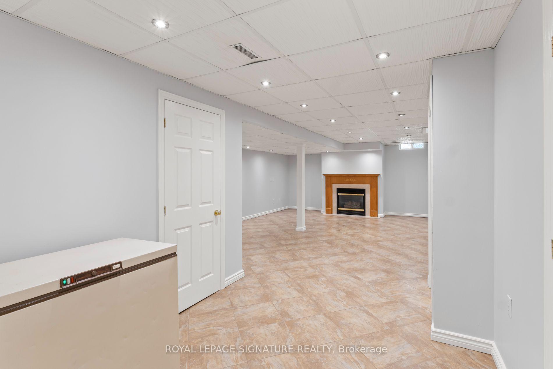 Photo 40 of 1313 Inuit Trail, Mississauga, Meadowvale Village — HOMEH