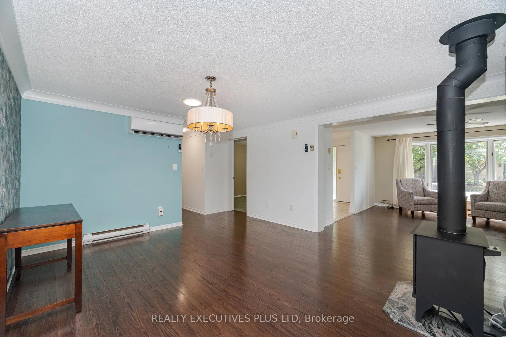 Photo 10 of 112 Tecumseth Pines Drive, New Tecumseth, Rural New Tecumseth — HOMEH