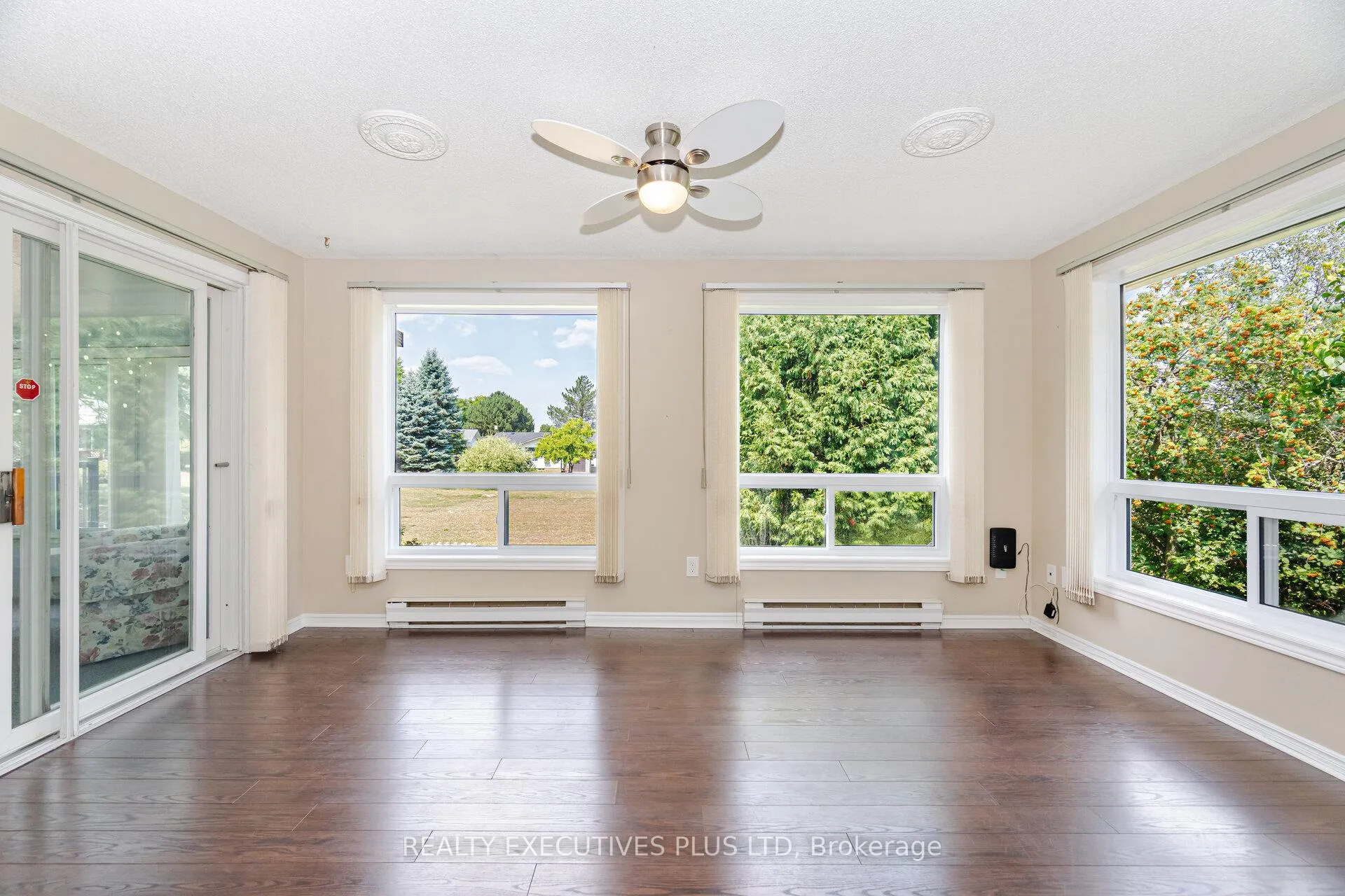 Photo 16 of 112 Tecumseth Pines Drive, New Tecumseth, Rural New Tecumseth — HOMEH