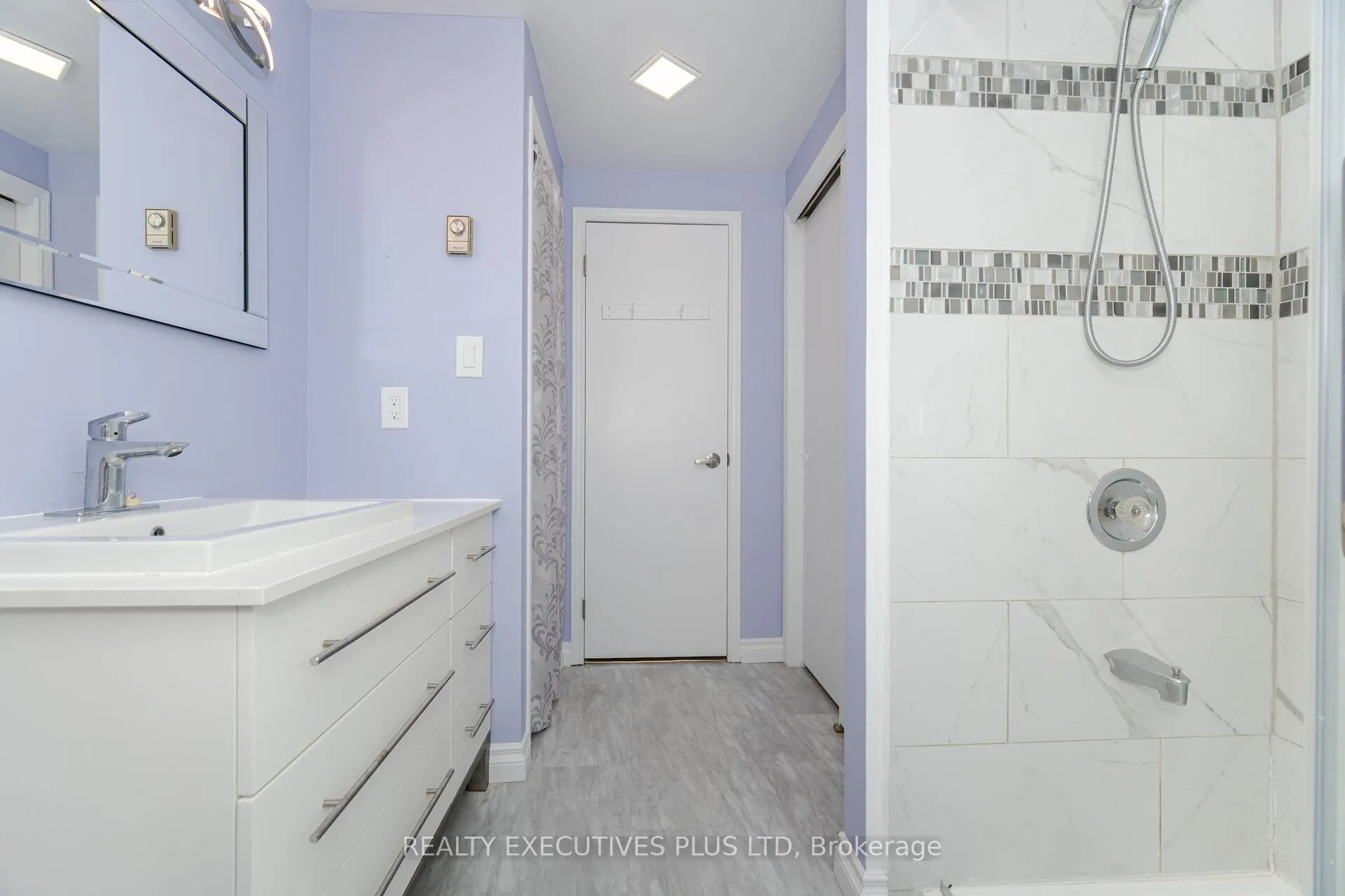 Photo 22 of 112 Tecumseth Pines Drive, New Tecumseth, Rural New Tecumseth — HOMEH