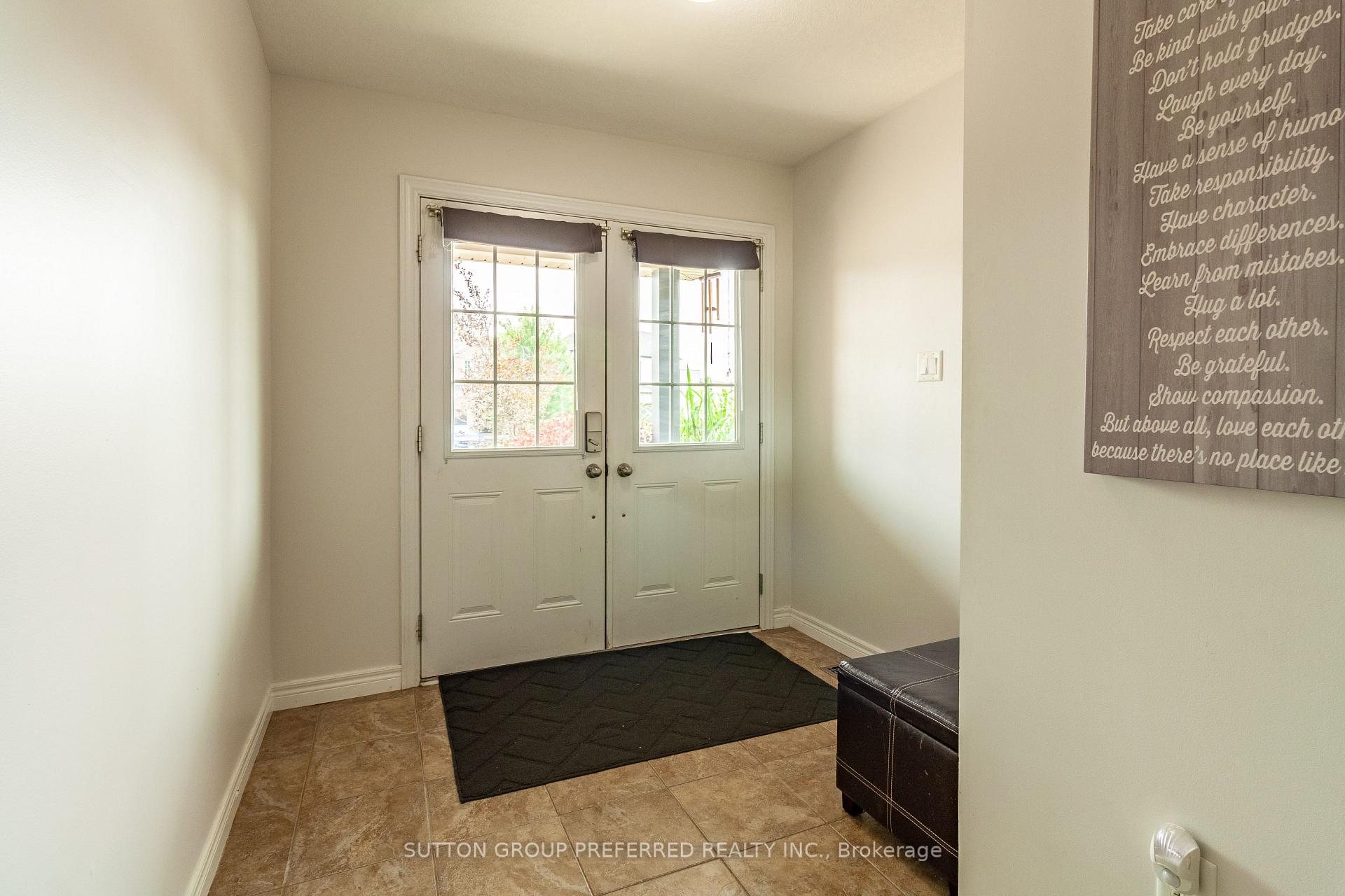 Photo 4 of 1190 Silverfox Drive, London, North S — HOMEH