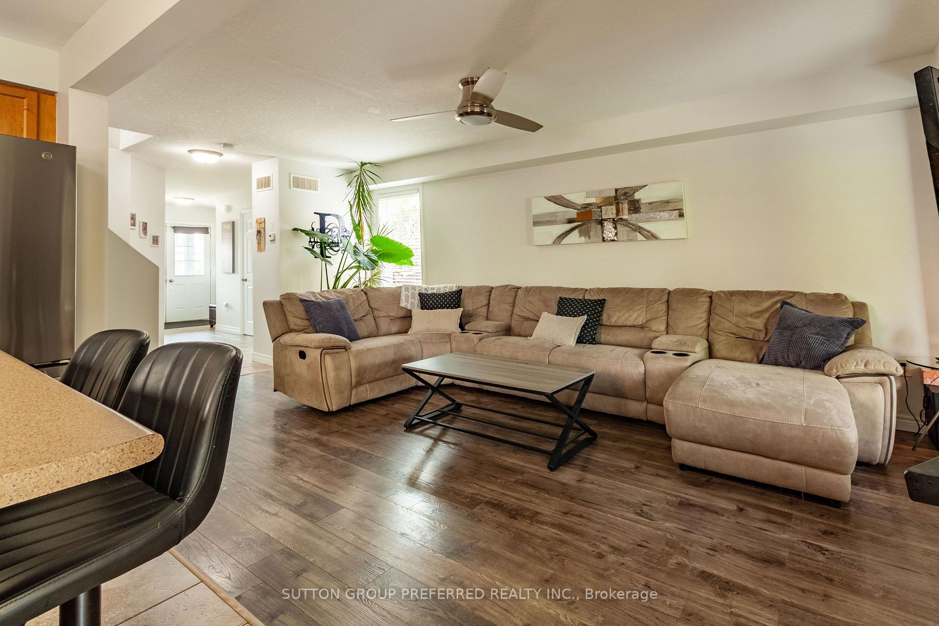 Photo 13 of 1190 Silverfox Drive, London, North S — HOMEH