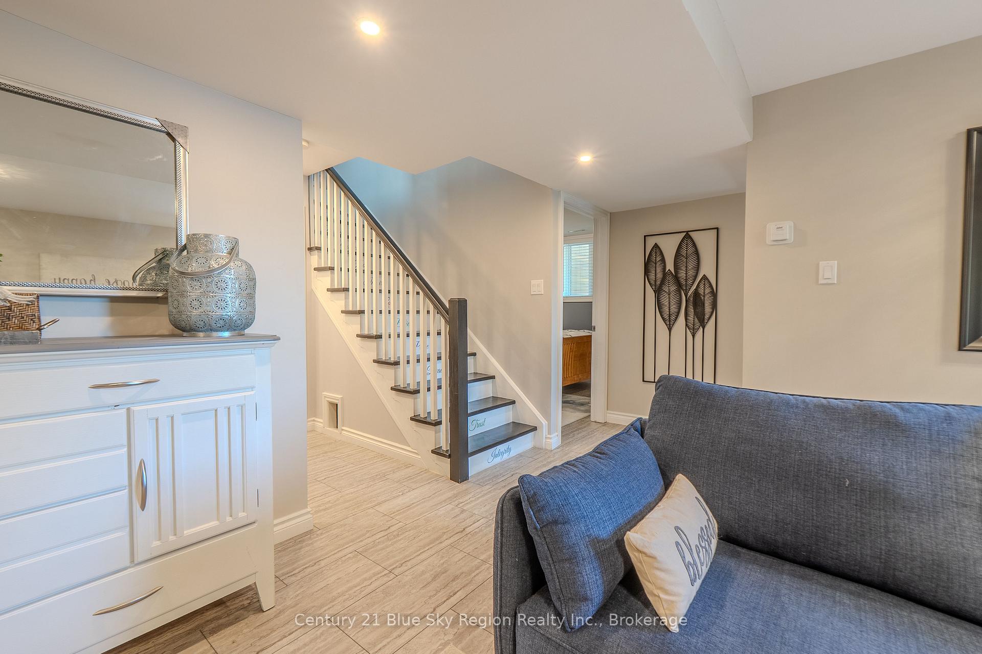 Photo 30 of 731 MacPherson Drive, East Ferris — HOMEH