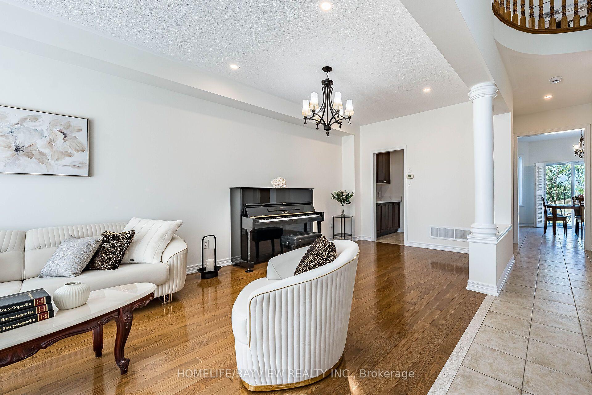Photo 7 of 68 Ampezzo Avenue, Vaughan, Vellore Village — HOMEH