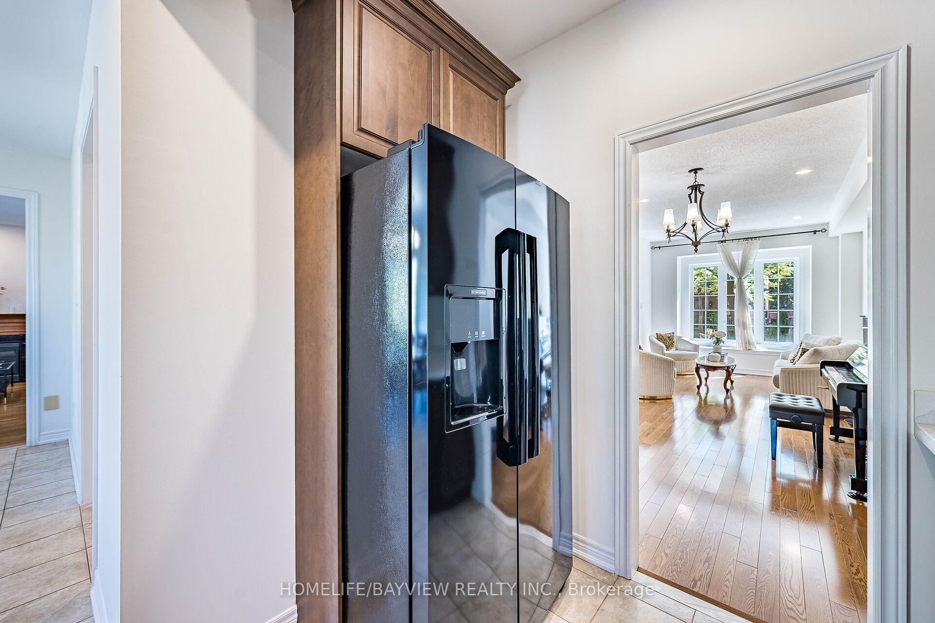 Photo 19 of 68 Ampezzo Avenue, Vaughan, Vellore Village — HOMEH