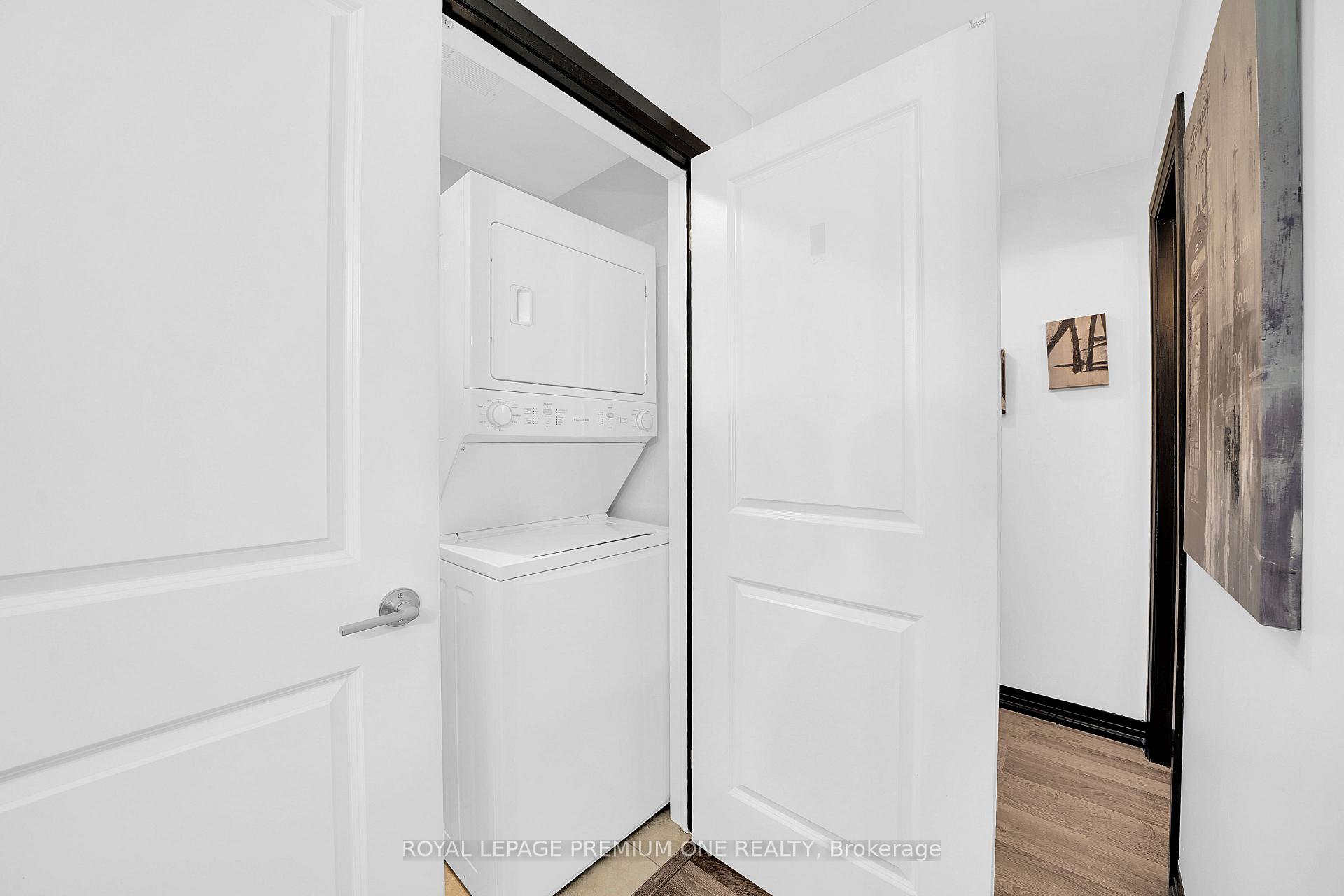 Photo 11 of Unit 204, 161 Wellington Street E, New Tecumseth, Alliston — HOMEH