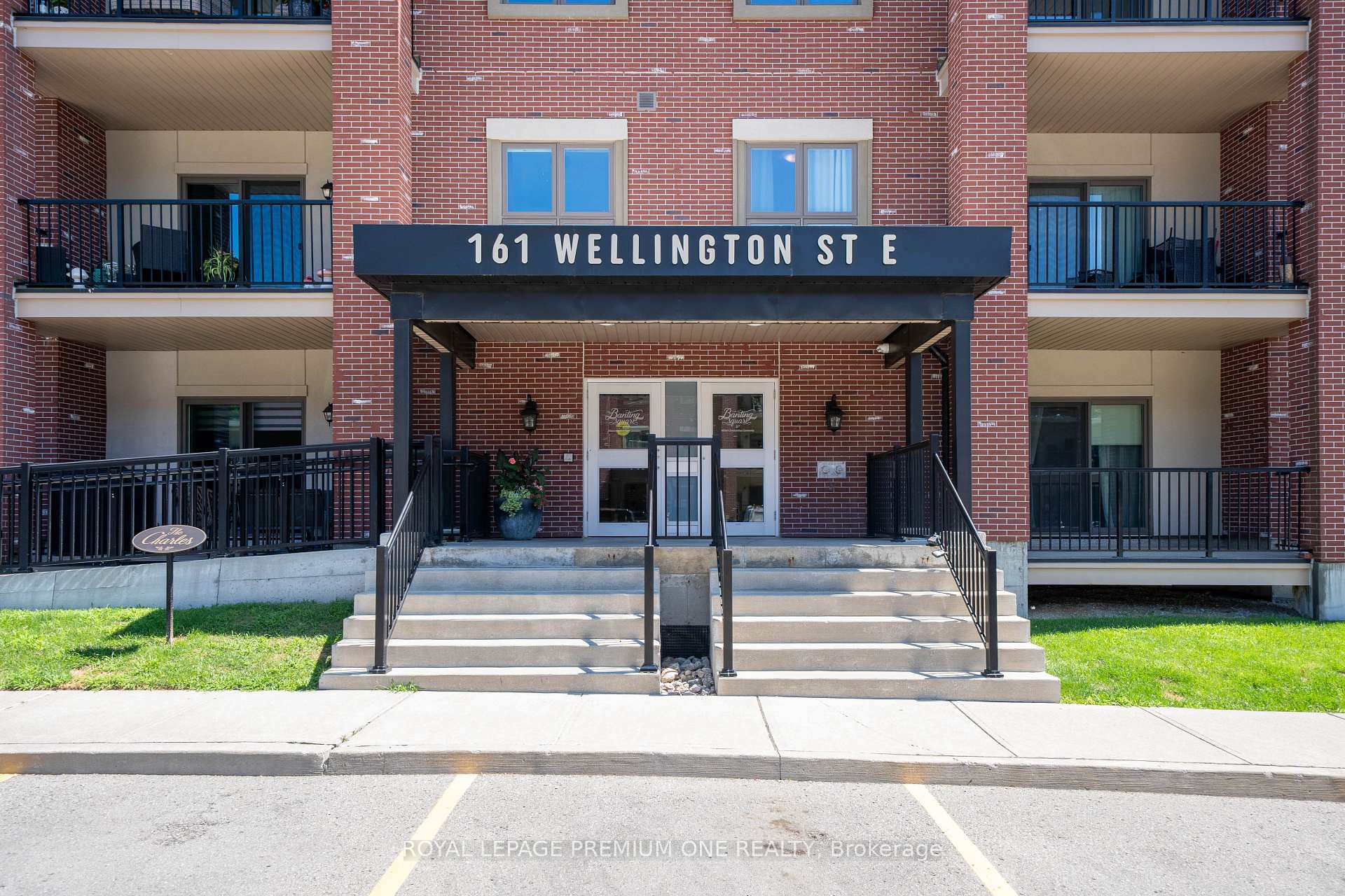 Photo 14 of Unit 204, 161 Wellington Street E, New Tecumseth, Alliston — HOMEH