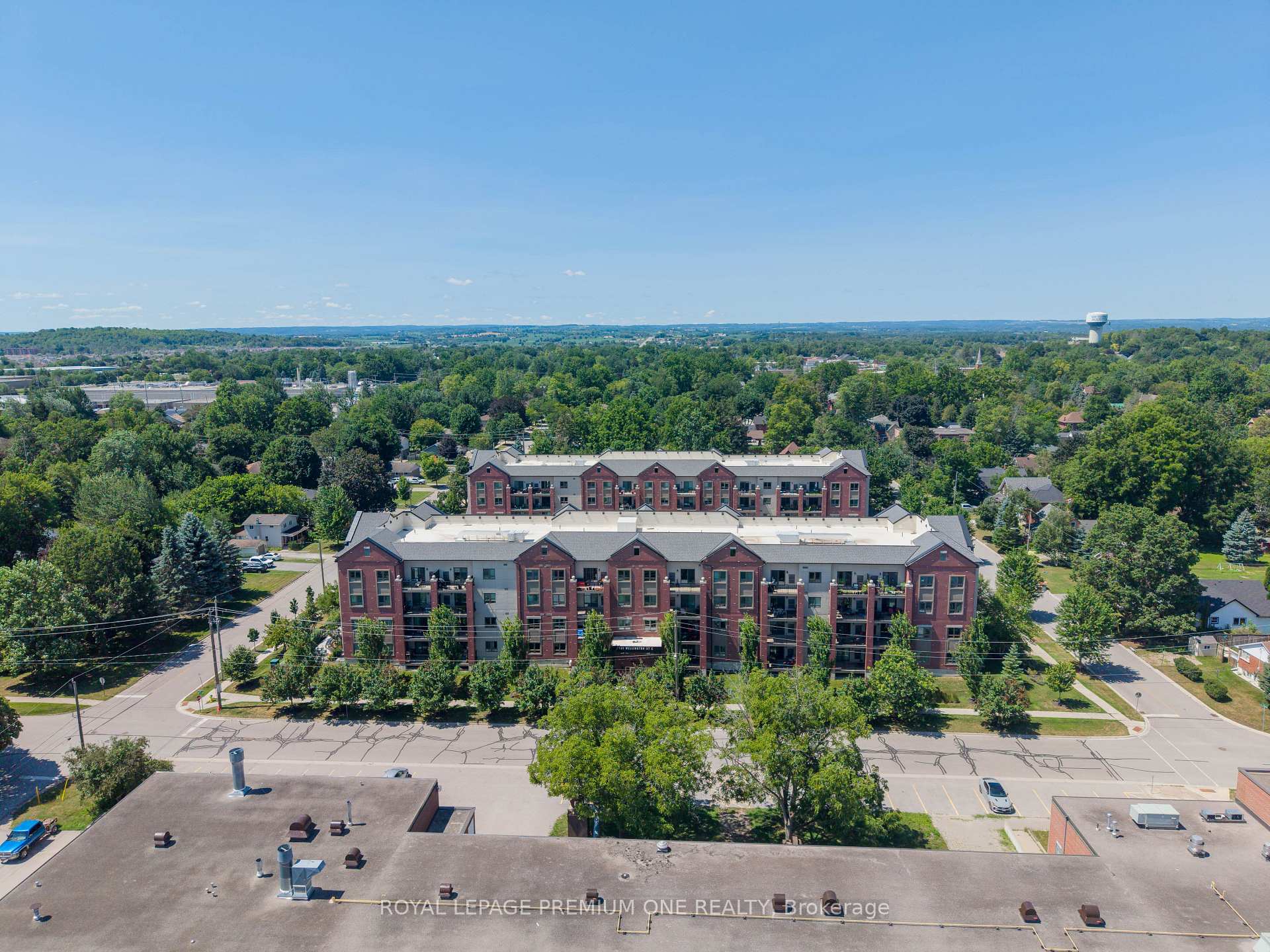 Photo 15 of Unit 204, 161 Wellington Street E, New Tecumseth, Alliston — HOMEH