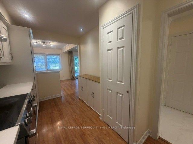 Photo 8 of 8 Farmstead Road, North York, St. Andrew-Windfields — HOMEH