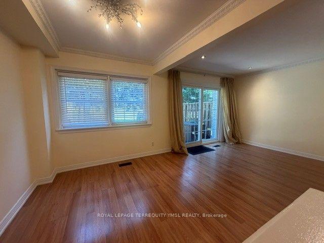 Photo 9 of 8 Farmstead Road, North York, St. Andrew-Windfields — HOMEH