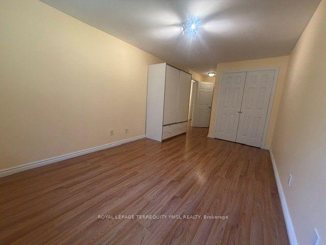 Photo 18 of 8 Farmstead Road, North York, St. Andrew-Windfields — HOMEH