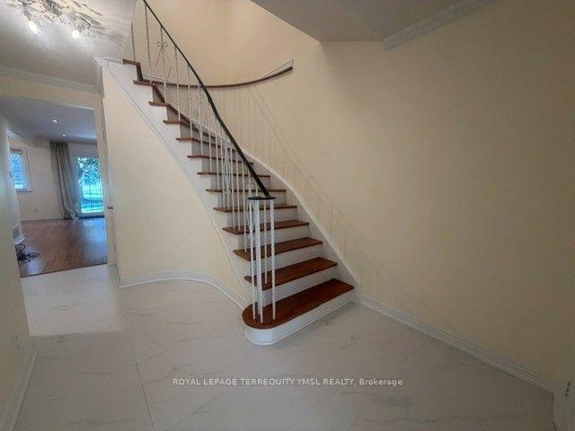 Photo 27 of 8 Farmstead Road, North York, St. Andrew-Windfields — HOMEH