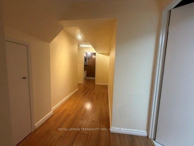 Photo 33 of 8 Farmstead Road, North York, St. Andrew-Windfields — HOMEH