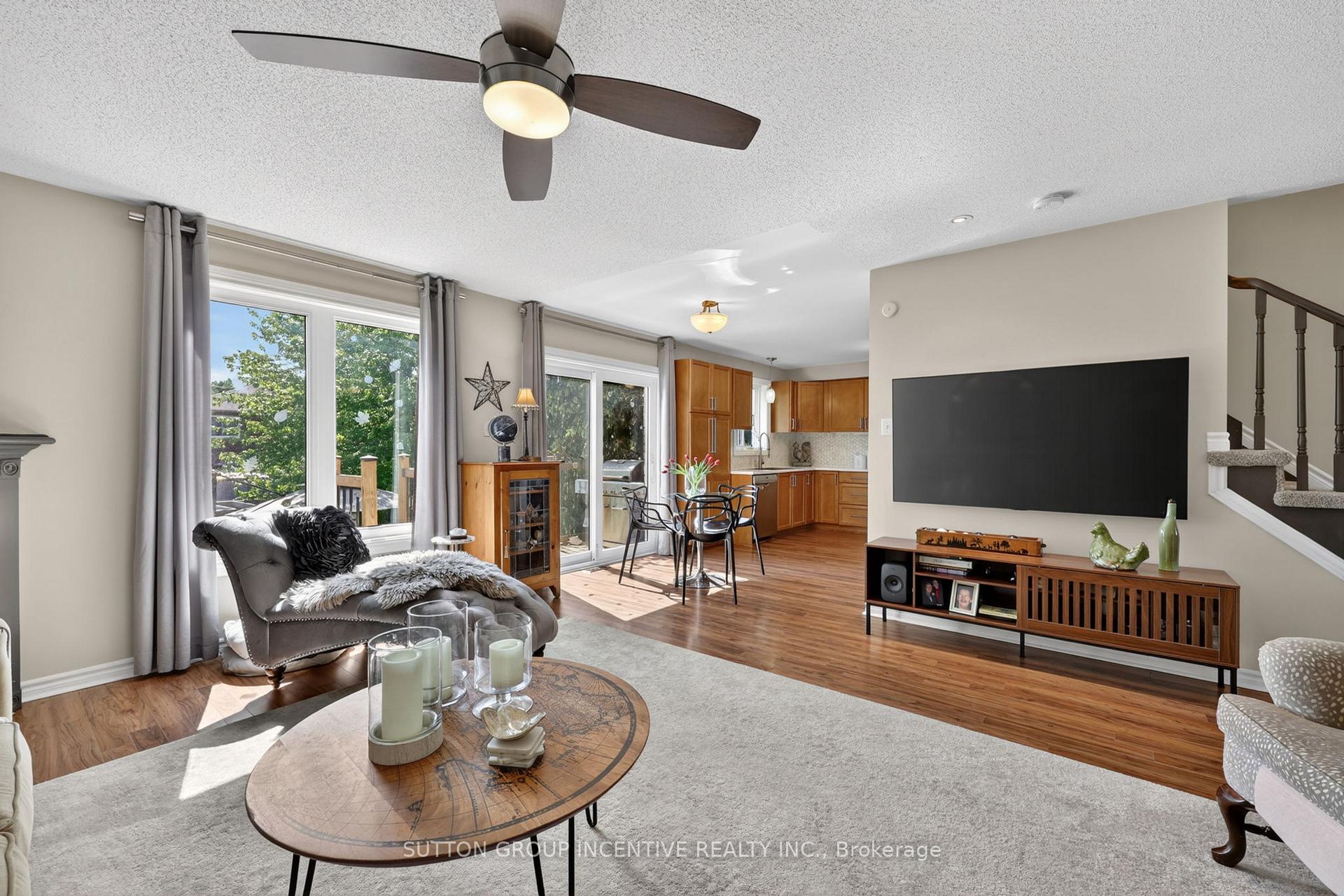 Photo 10 of 255 Pringle Drive, Barrie, Edgehill Drive — HOMEH
