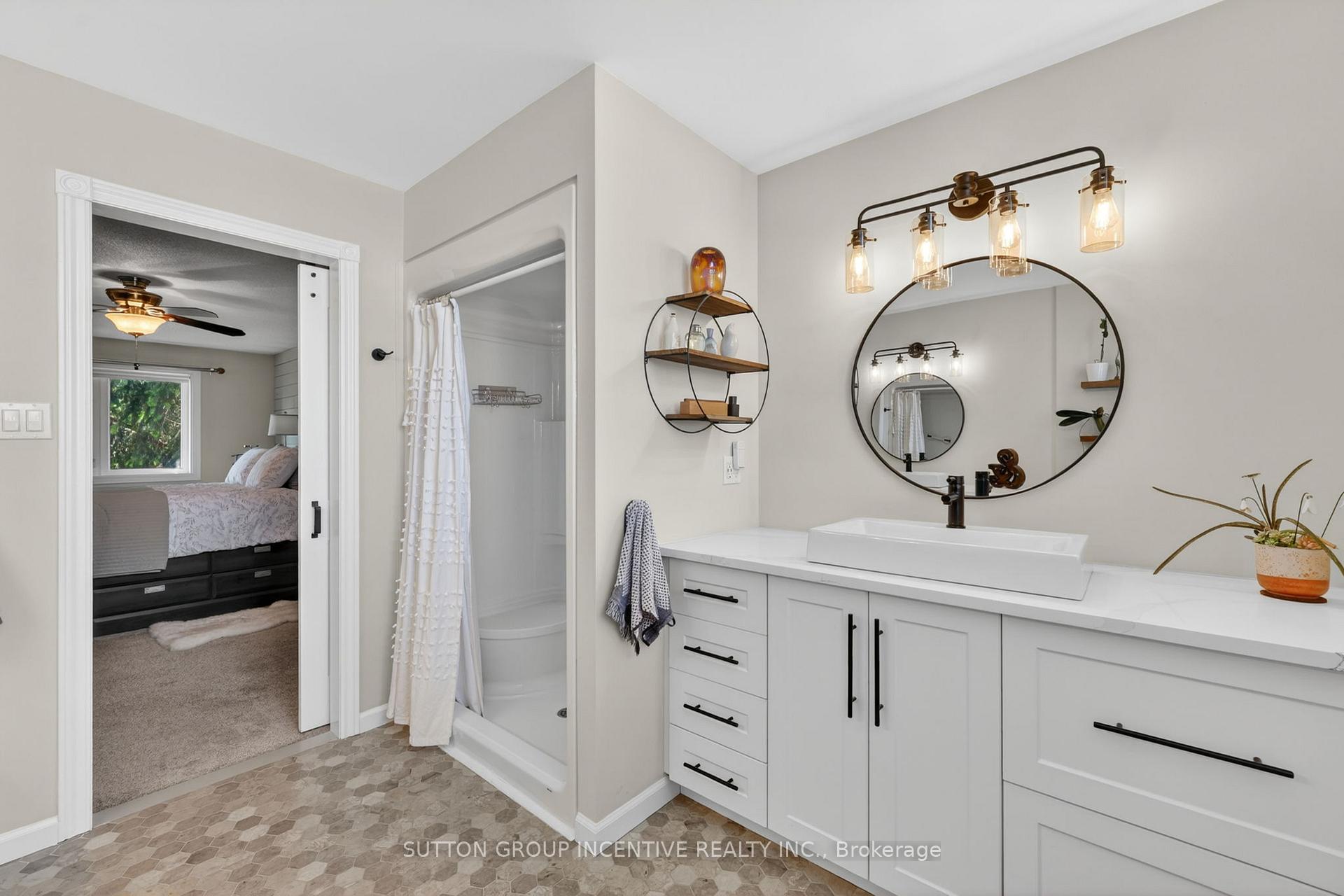 Photo 30 of 255 Pringle Drive, Barrie, Edgehill Drive — HOMEH