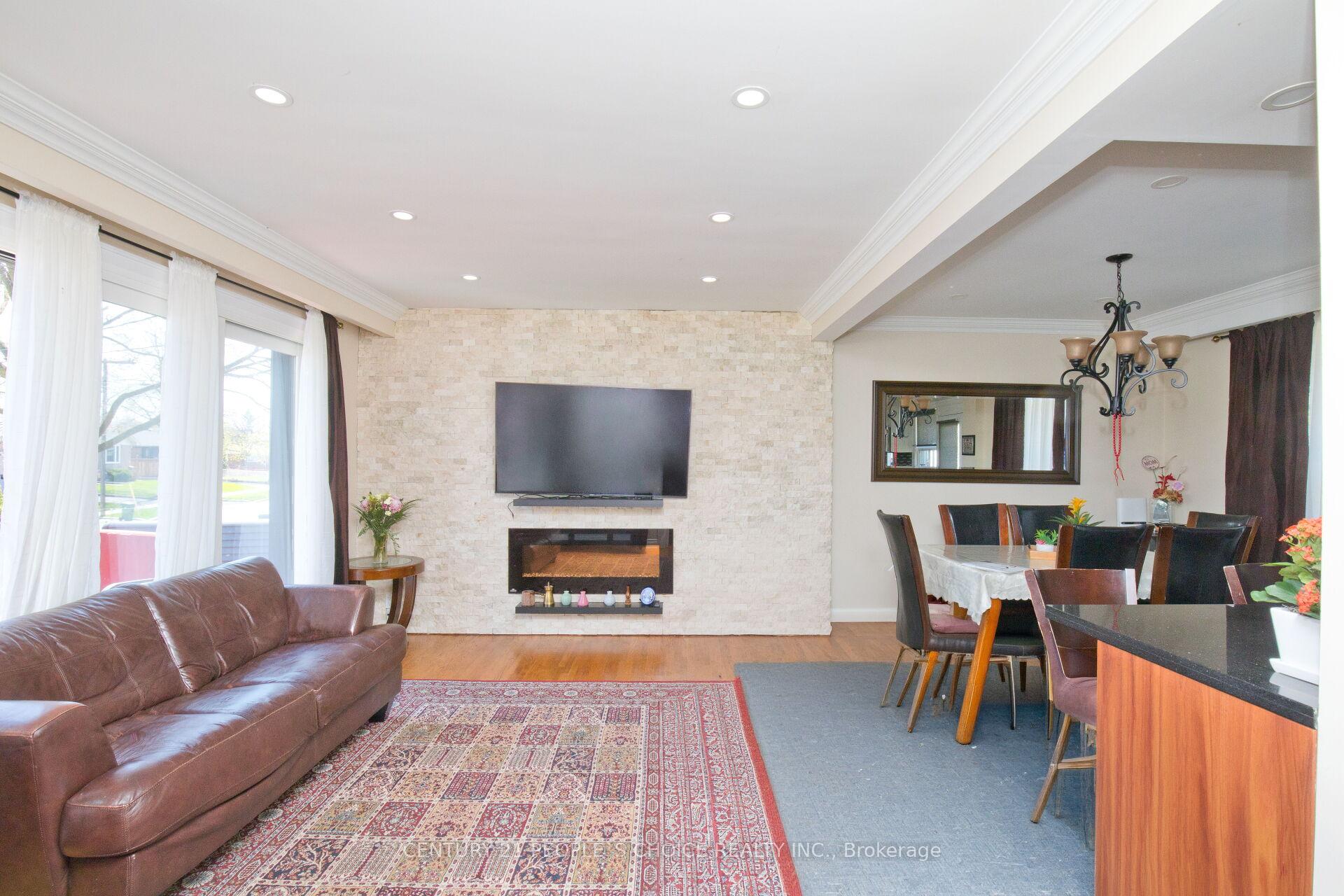 Photo 5 of 50 Jeffcoat Drive, Etobicoke, West Humber-Clairville — HOMEH