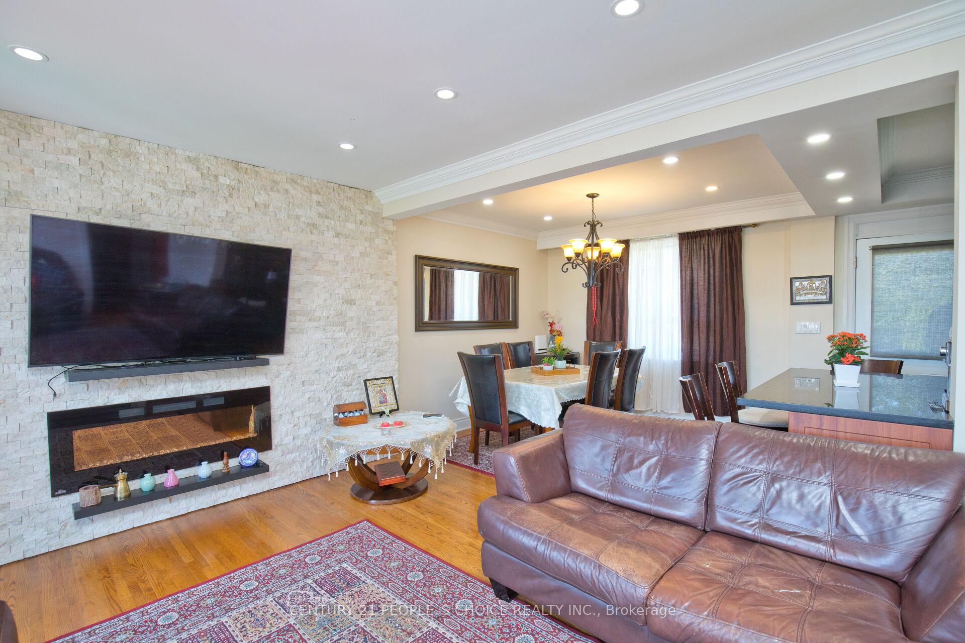 Photo 7 of 50 Jeffcoat Drive, Etobicoke, West Humber-Clairville — HOMEH