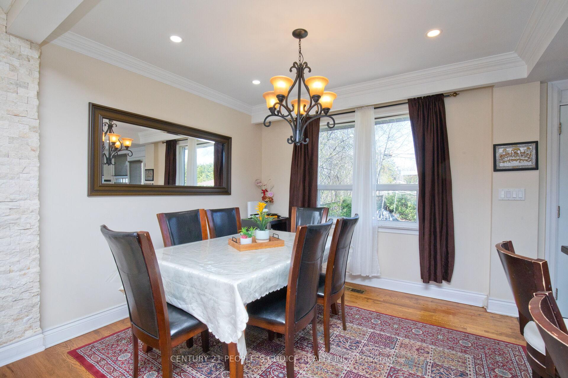 Photo 10 of 50 Jeffcoat Drive, Etobicoke, West Humber-Clairville — HOMEH